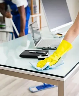 Cleaning Near the I-75 Corridor and Sharonville Business Areas